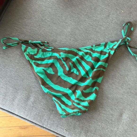 Victoria’s Secret Bikini Bottoms - Brown Zebra/ Green , tie on the hip. Size M - Picture 4 of 5